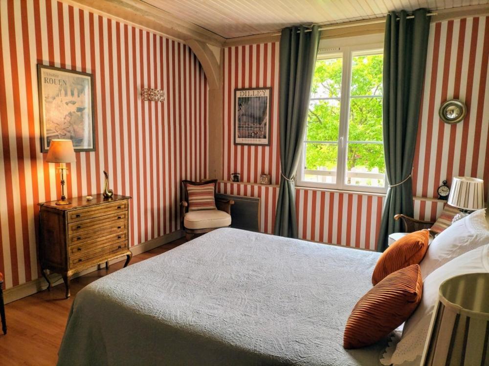 Le Clos Lauradiere Cormeilles  Eksteriør billede